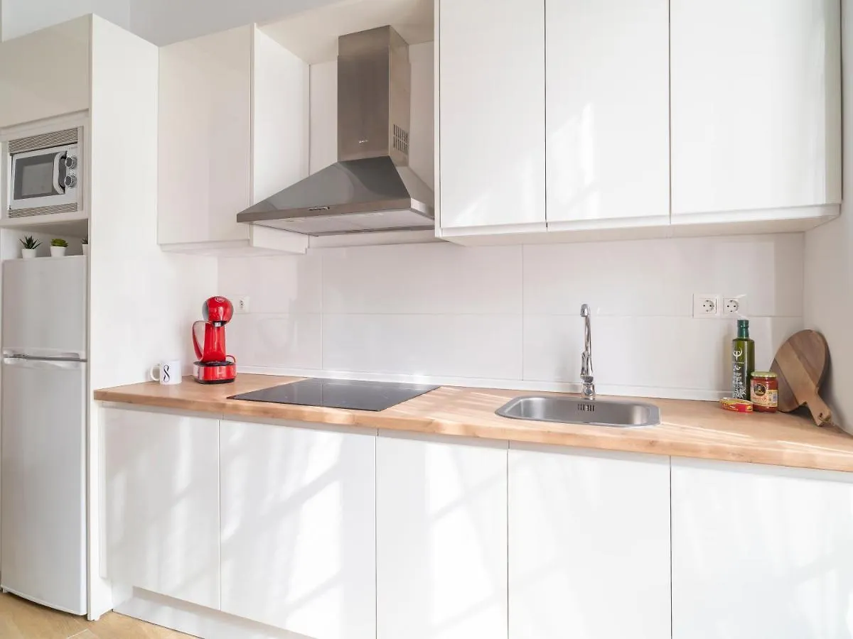 Sanders Lavender - Delightful Two-Bedroom Apartment Downtown Málaga España